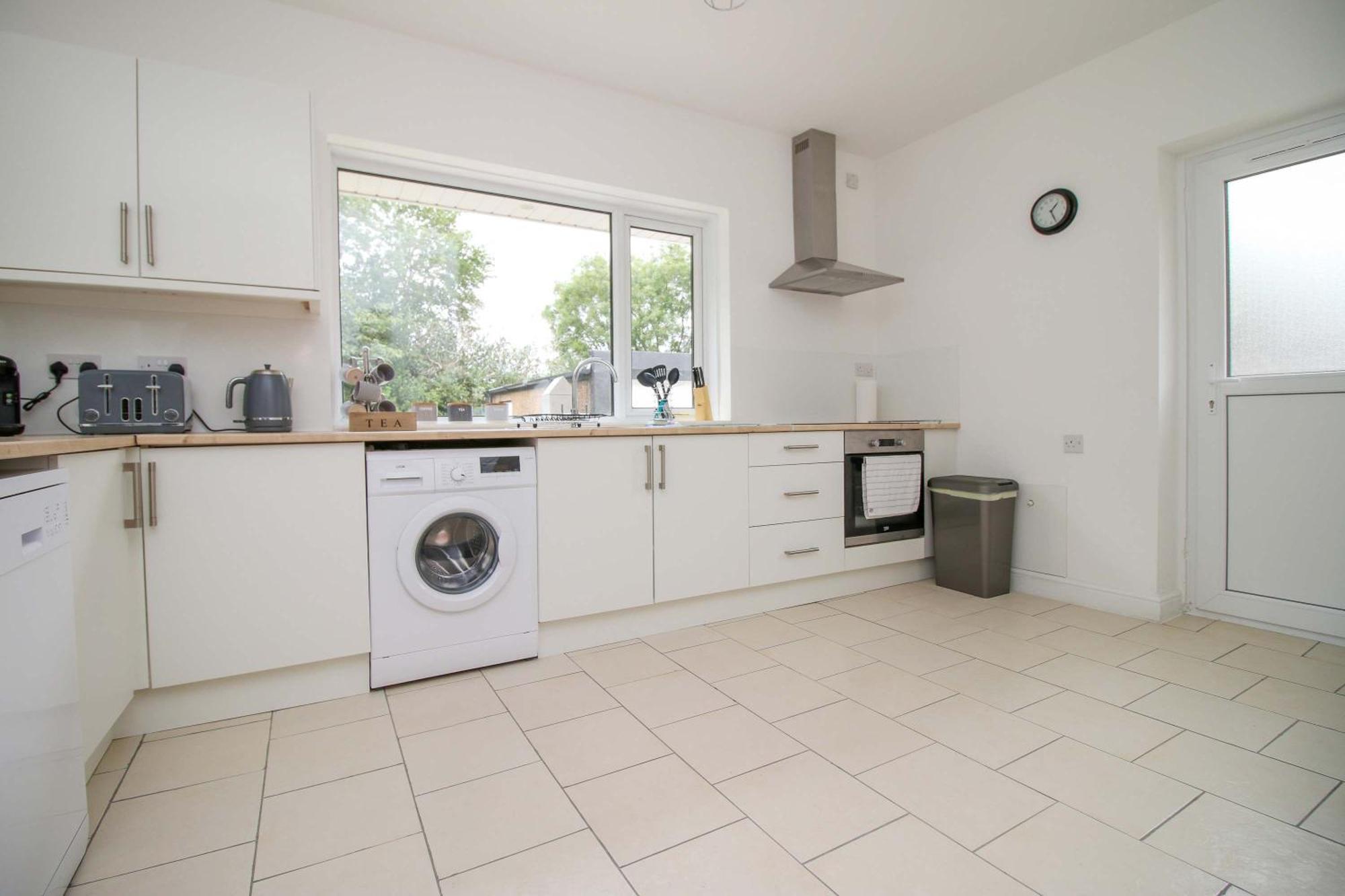 The Lockett Wonderful Large Bungalow Plympton, Plymouth Free Parking By Staystaycations エクステリア 写真