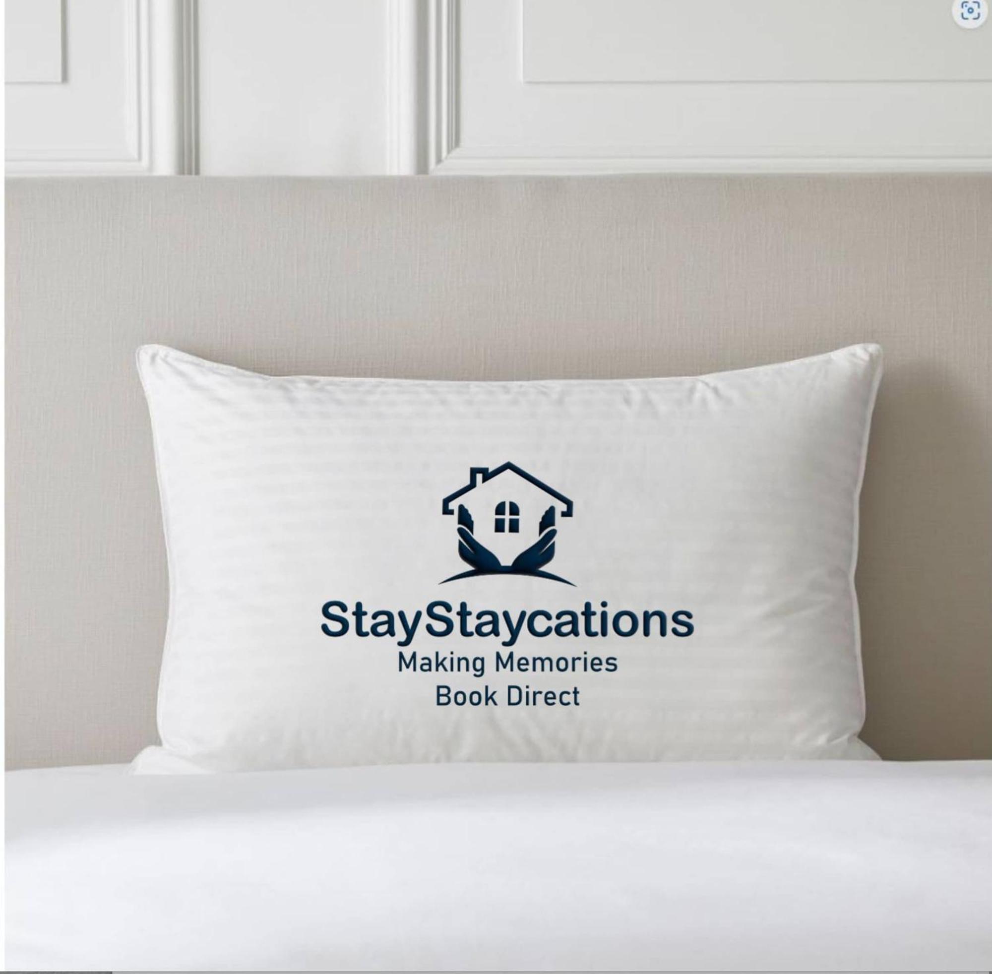 The Lockett Wonderful Large Bungalow Plympton, Plymouth Free Parking By Staystaycations エクステリア 写真